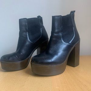 Steve Madden Platform Boots Size 36 (6)